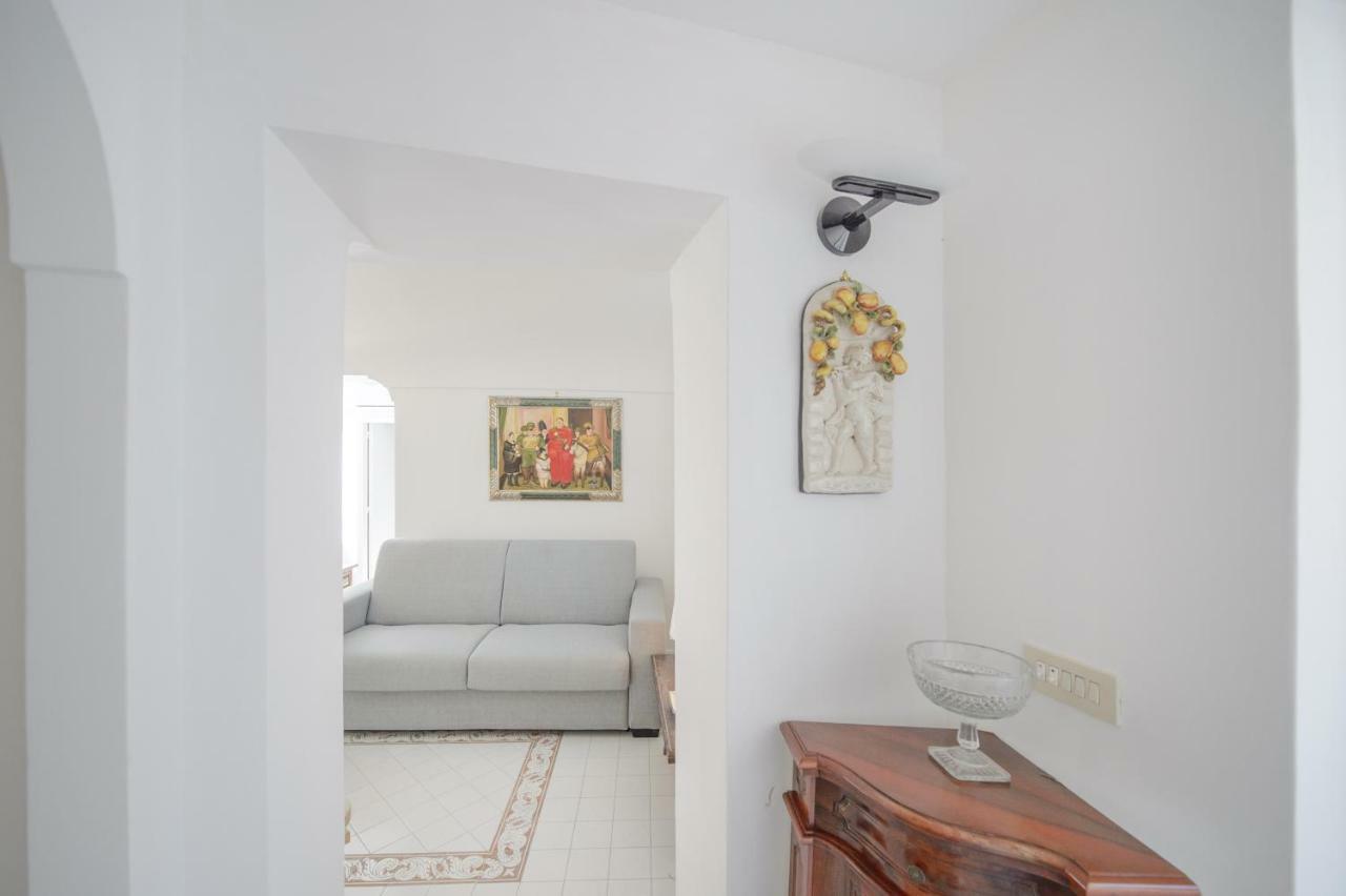 Tragara 12c Art House, Appartement Capri